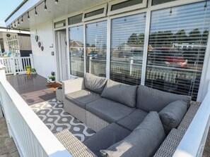 Terrace/patio - 3 Cherry Blossom, Chapel St Leonards (Skegness)