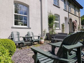 Terrace/patio - Charming Glan yr Afon Retreat (Tywyn)