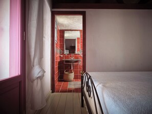2 bedrooms, iron/ironing board, free WiFi, bed sheets - Villa Yiannis - 2 bedroom villa with private pool & Sea view (Zakinthos)
