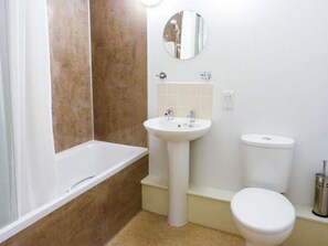 Shower - The Clamshell, Isle Of Whithorn (Newton Stewart)