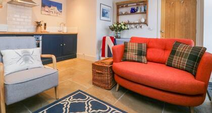 WALLERTHWAITE BARN COTTAGE - A Romantic Getaway