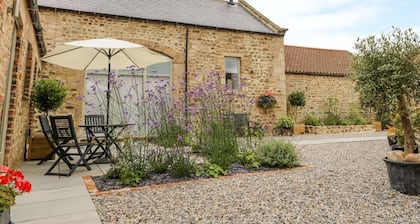 WALLERTHWAITE BARN COTTAGE - A Romantic Getaway
