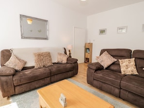 Living area - Fairways: A Charming Retreat (Prestatyn)