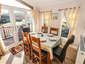Dining - Seventh Heaven, Wisemans Bridge (Narberth)