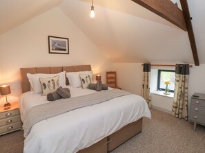 Room - The Granary in St Brides Major (Bridgend)