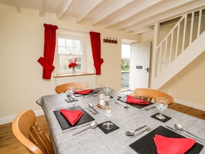 Dining - Penlon, Capel Bangor (Aberystwyth)
