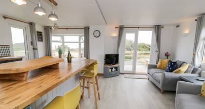 Porthwen Lodge, Cemaes Bay