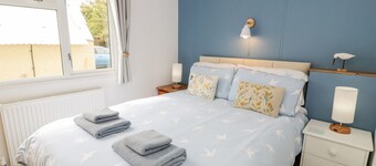 Porthwen Lodge, Cemaes Bay