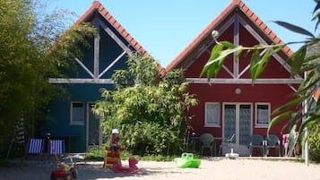 Chalet | Lasten alue