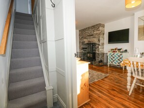 Interior - Fron Fair, Penygroes (Caernarfon)