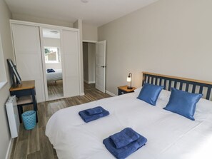 WiFi - Charming Southend Home in Welland (Malvern)