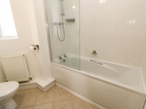 Shower - 3 Rotha Court, Blyth, Northumberland (Blyth)