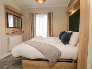 Room - 18 Manleigh Park, Combe Martin (Ilfracombe)