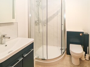 Shower - Whinstone in The Lake District (Appleby-in-Westmorland)
