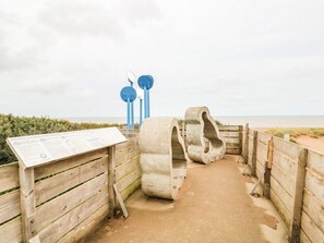 Beach nearby - Windyridge, Chapel St Leonards (Skegness)