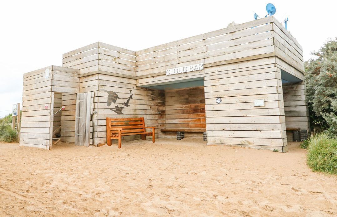 Vlak bij het strand