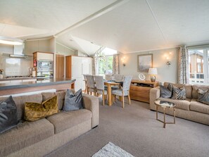 Living area - Links Lodge, Flookburgh (Grange-Over-Sands)