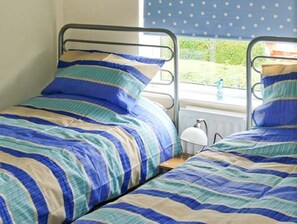 Room - Seascope: Sea Views Awaits (Lowestoft)