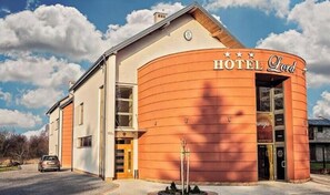 Exterior - Hotel Lord Krosno (Krosno)