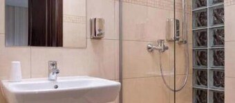 Hotel Lord Krosno