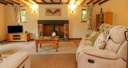 Elsworthy Farm Cottage, Wootton Courtenay