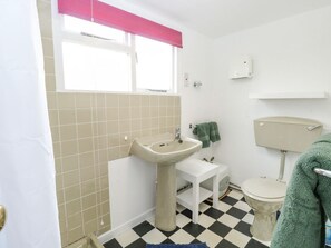 Shower - Cygnus Boathouse, South Walsham (Norwich)