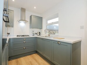 Private kitchen - Seagull Cottage, Trearddur Bay (Holyhead)