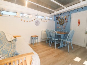 Interior - Seagull Cottage, Trearddur Bay (Holyhead)