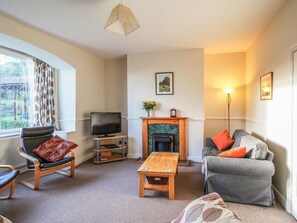 Living area - Pensychnant Cottage, Capelulo (Conwy)