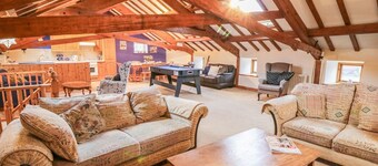 The Old Hayloft Retreat in York