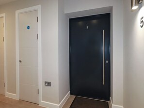 Interior - Fistral Tide, Newquay Cornwall (Newquay)