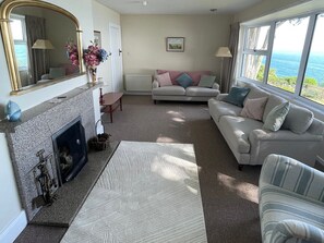 Living area - Rocklea Seaside Cottage, Newcastle, County Down (Newcastle)