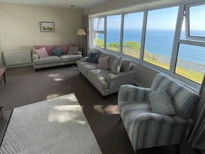 Living area - Rocklea Seaside Cottage, Newcastle, County Down (Newcastle)