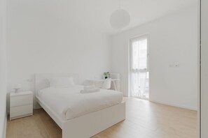 Iron/ironing board - GuestHost - Cozy 72m2 apartment, ideal for 4 people, located on the third floor of a building without a lift.The accommodation is located in the Forlanini district, a quiet residential area well equipped with the main services and well connected thanks t (Milan)