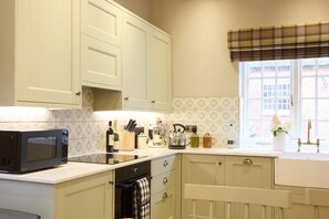 Dishwasher, high chair - The Dovecote, Hopton (Matlock)