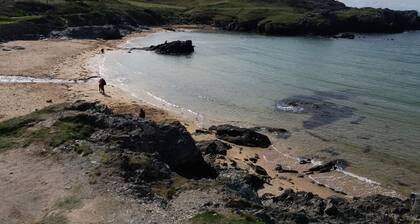 Cysgod y Bugail, Holyhead