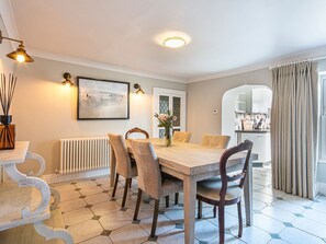Dining - The Belle,Bakewell,Derbyshire (Bakewell)