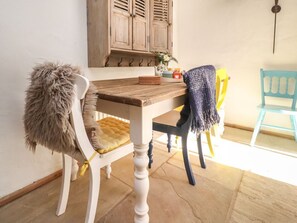 Outdoor dining - Rose Cottage, Giggleswick (Settle)