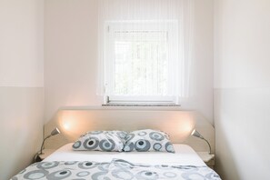 1 quarto, Wi-Fi de cortesia, roupa de cama