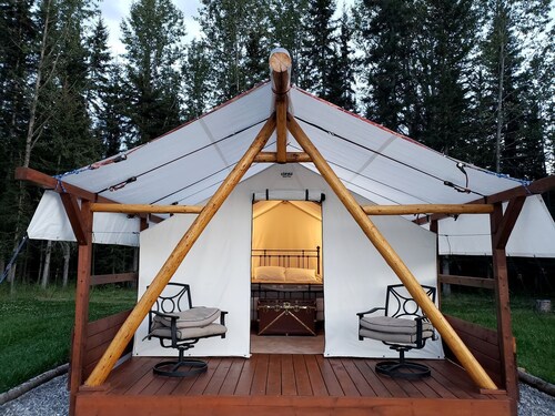 Gorgeous Glamping Tent in Alberta, Canada, Perfect for a Weekend Getaway