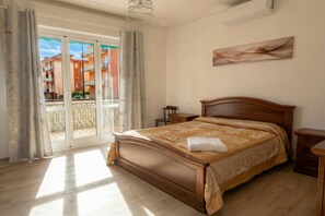 1 bedroom, bed sheets - Casa Vera - 300m From Sea (Ceriale)