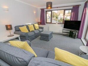 Living area - Rose Cottage, Cark In Cartmel (Grange-Over-Sands)