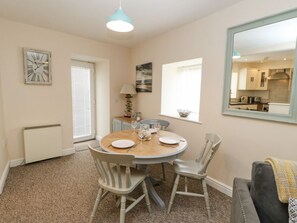 Dining - Lower Driftwood, Amble (Morpeth)
