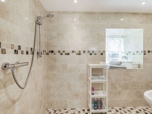 Shower - Charming Hebe in Maiden Newton, DT2 (Dorchester)