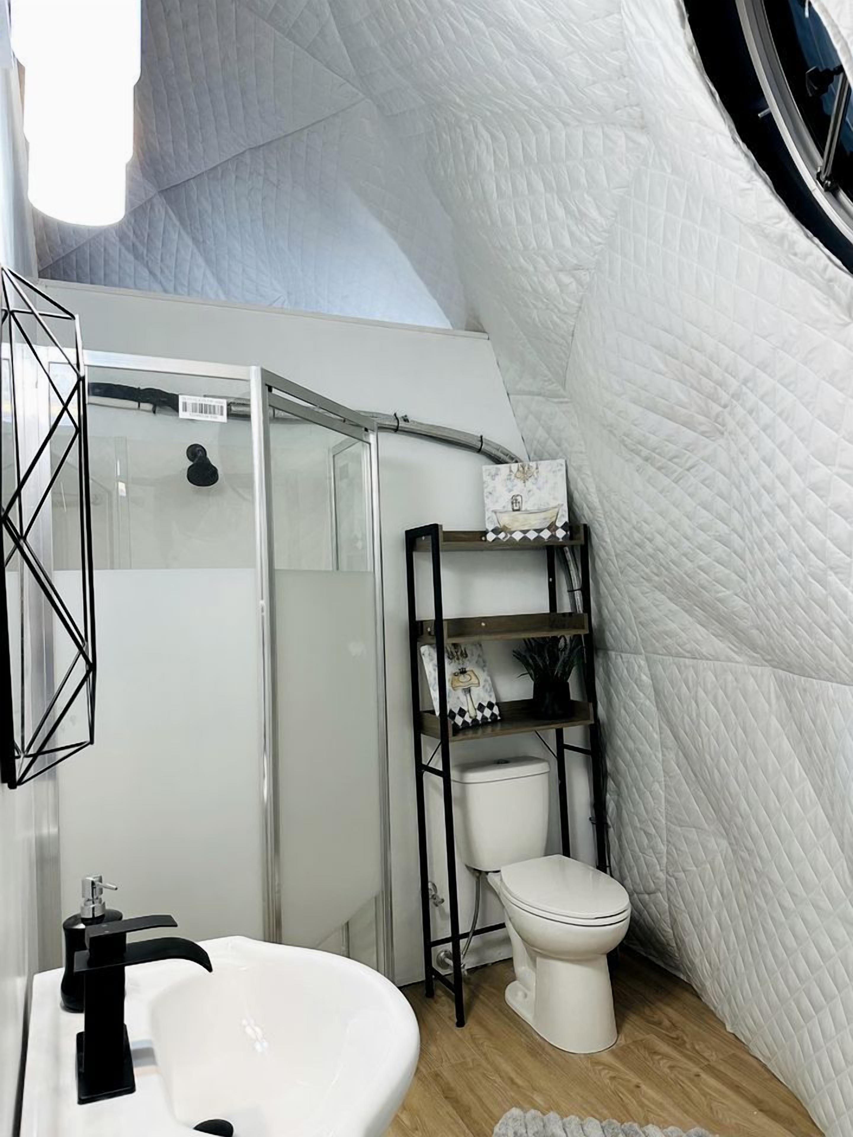 Towels, toilet paper