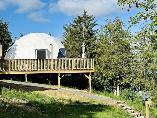 Stunning Dome with Barbecue and Great Vistas in Yarker, Ontario