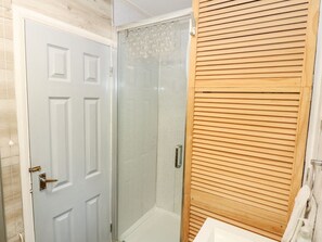 Shower - 98 Cherry Park, Chapel St Leonards (Skegness)