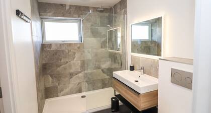 8B Carrigreich, Tarbert Isle Of Harris