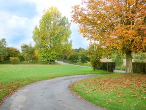 Property grounds - Glenhaven Cottage in Sweffling (Saxmundham)