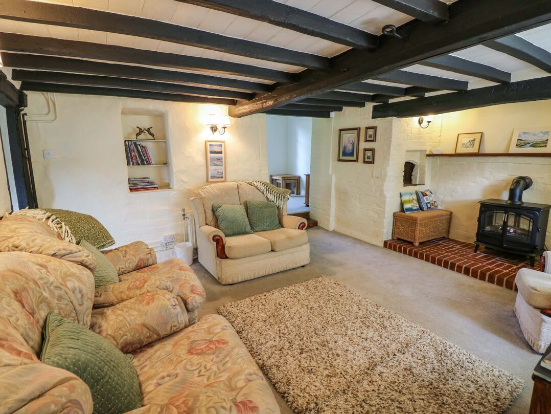 Smugglers Cottage, Barton On Sea - Mudeford